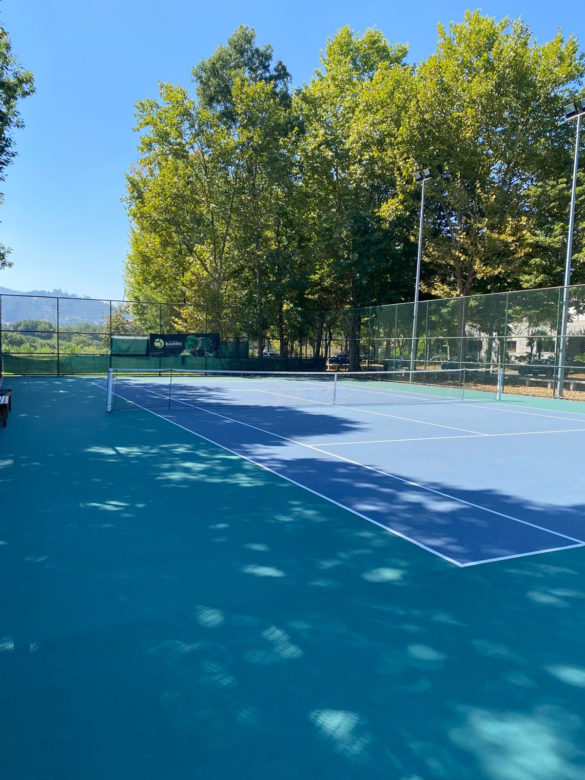 Campo principal do Clube Ténis de Bairro